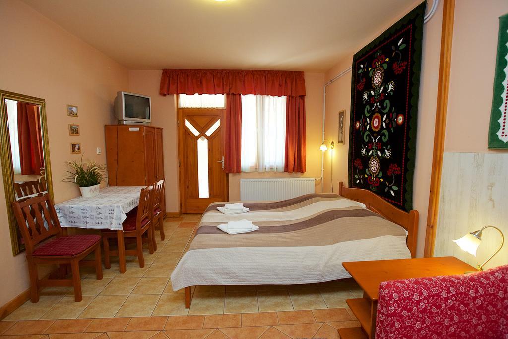 Royal Apartman Hajduszoboszlo Exterior foto