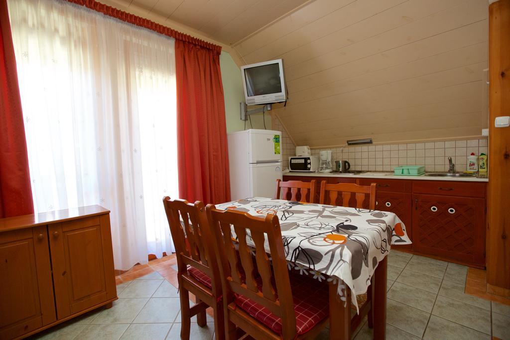 Royal Apartman Hajduszoboszlo Exterior foto